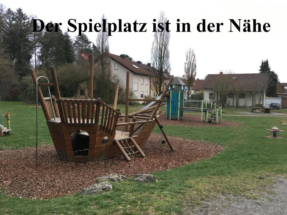4-Zimmer Kinderfreundliche Ferienwohnung ฟรีดริชส์ฮาเฟน ภายนอก รูปภาพ